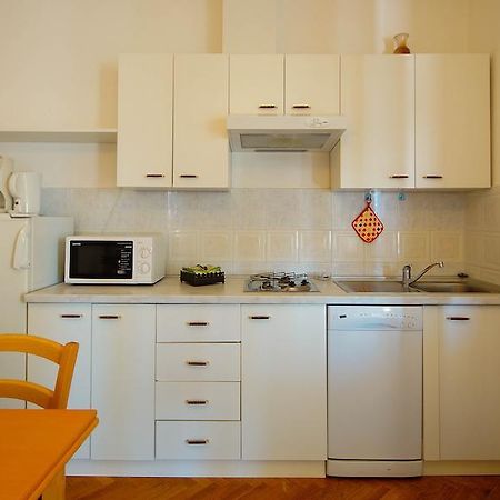 Apartments Lina Novi Vinodolski Zimmer foto